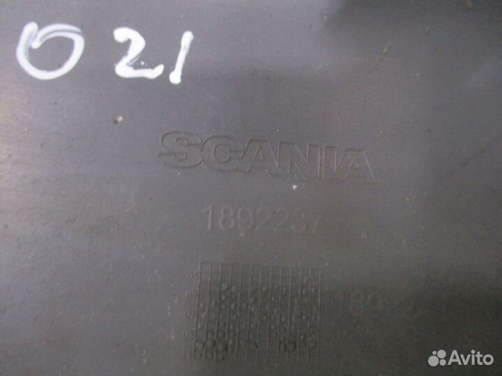 Накладка стойки правая Scania 1892237