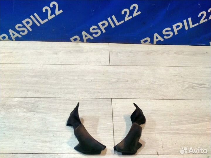 Уплотнительная резинка Toyota Mark Ii JZX100 1jzge