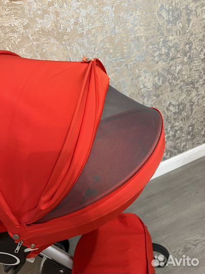 Прогулочная коляска stokke
