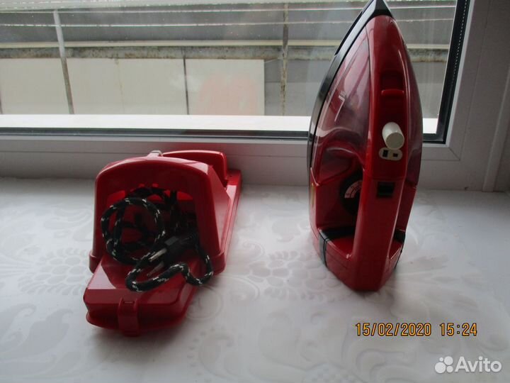 Утюг электрический безшнуровой б/у