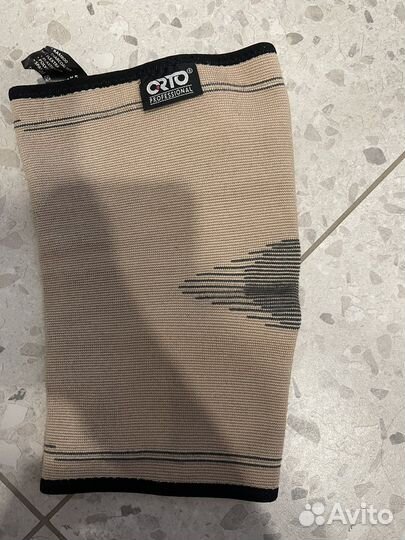 Бандаж на колено orto