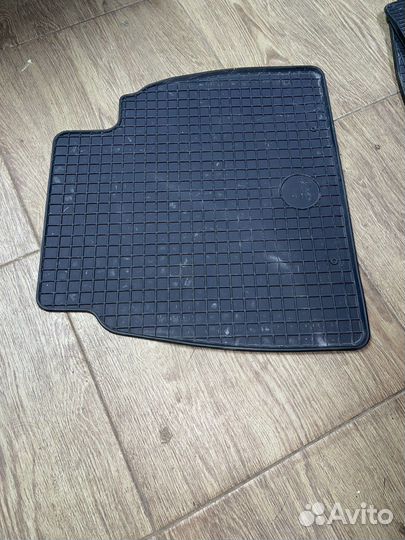 Автомобильные коврики на Honda Civic 2006