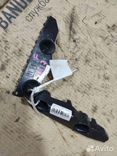 Крепление бампера Nissan Sylphy TB17 (Переднее)