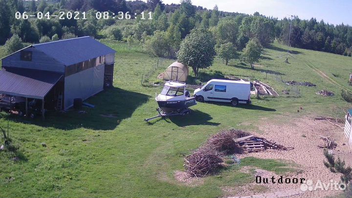 Катер полурубка амг 5.6м 100л.с