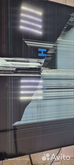 Телевизор Hyundai H-LED55EU7008 разбор