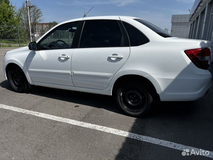 LADA Granta 1.6 AT, 2019, битый, 29 500 км
