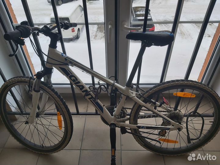 Велосипед подросток,giant