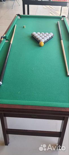 Бильярдный стол
