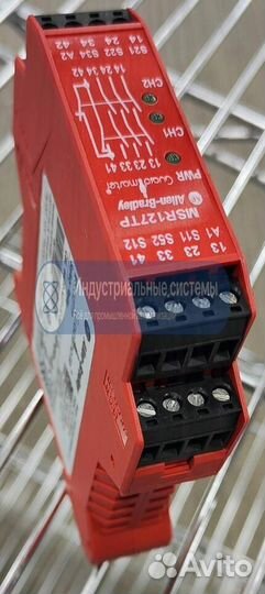 Реле безопасности Allen-Bradley 440R-N23132