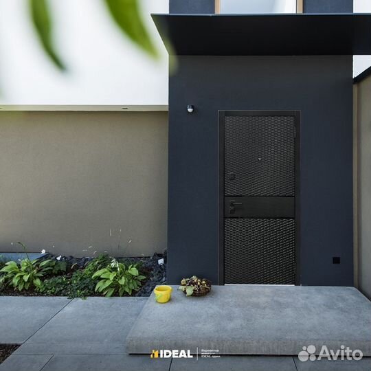 Двери входные