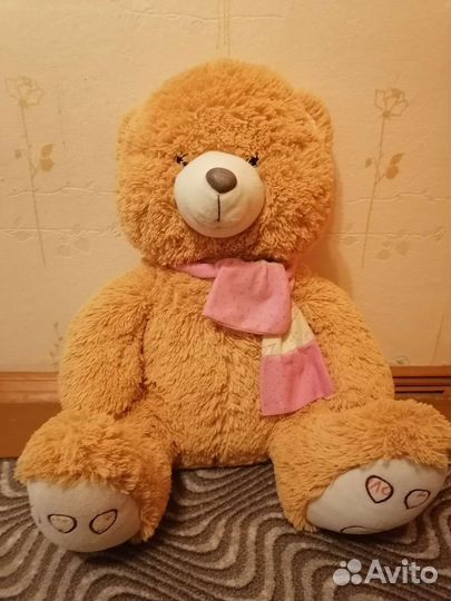 Плюшевый медведь