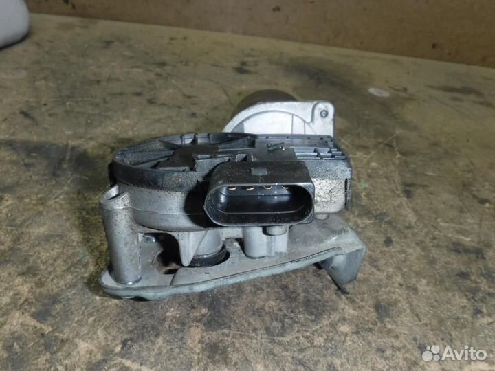 Моторчик стеклоочистителя передний Mazda 3 BK