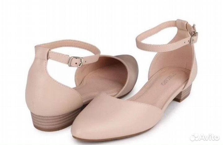 Туфли бежевые, застежка на лодыжке, раз.40-41