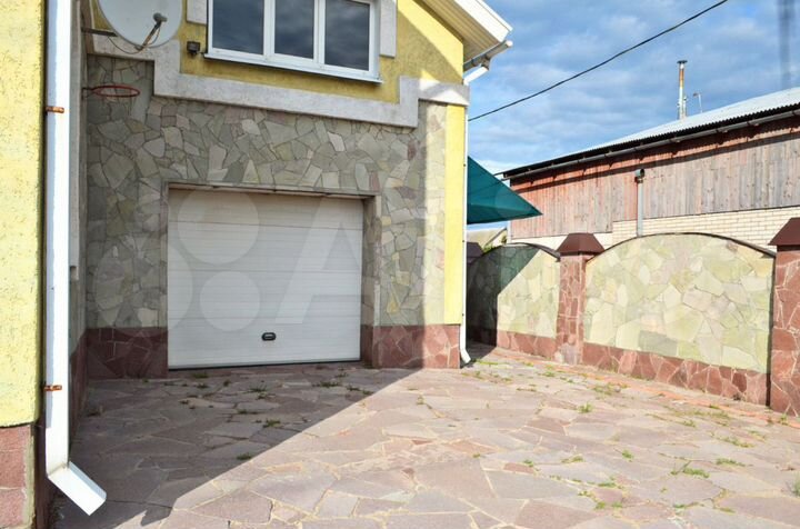 Дом 220 м² на участке 10 сот.