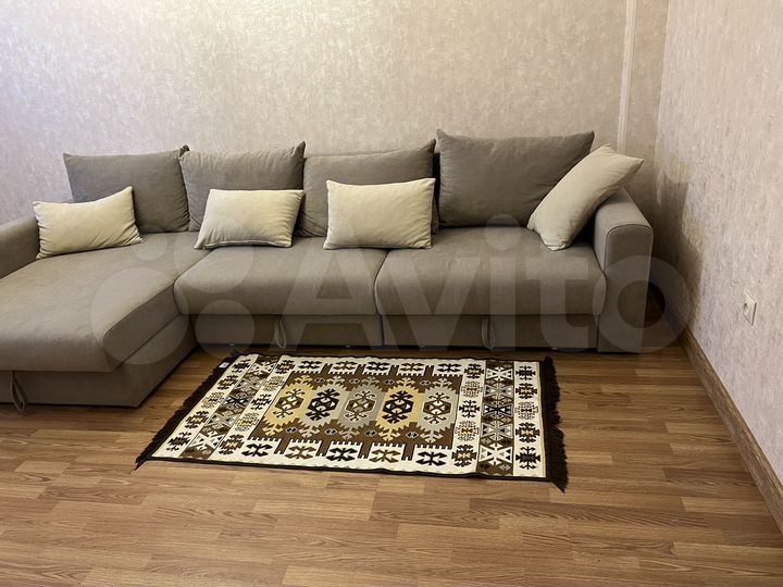 2-к. квартира, 54 м², 8/12 эт.