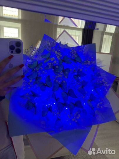 Букеты светящиеся с рафаэлло и без в наличии