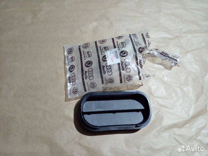 Клапан вентиляции Volkswagen Polo 5 sedan