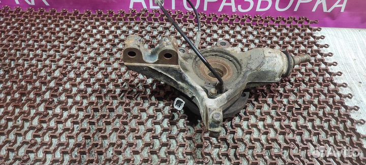 Кулак поворотный левый Пежо 308 Peugeot 308