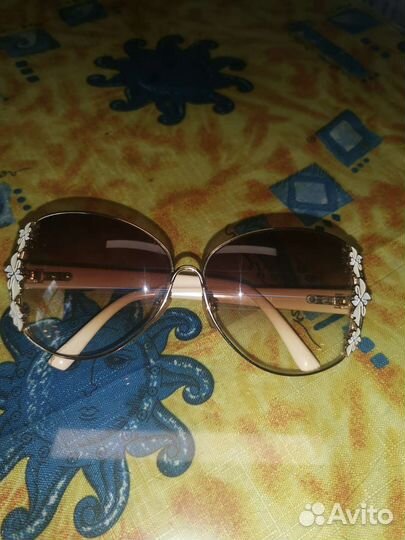 Солнцезащитные очки