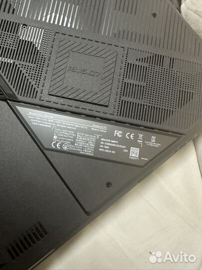 Asus rog strix g 18 (2024)