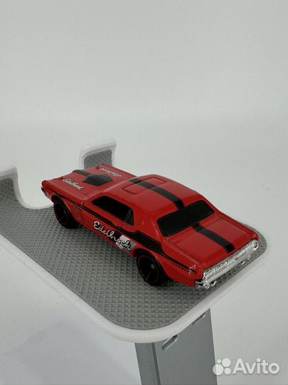 Hot wheels 68 mercury cougar