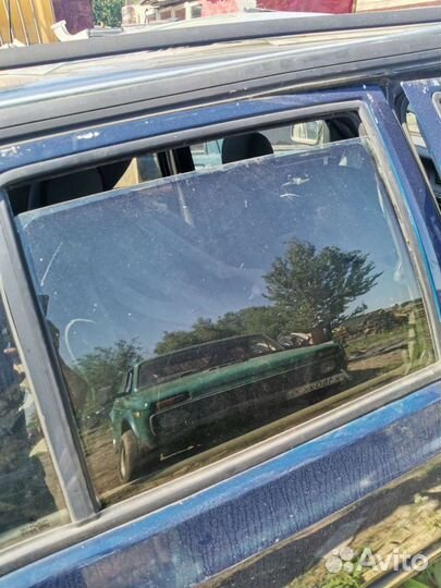 Стекло заднее правое skoda фелиция хетчбек