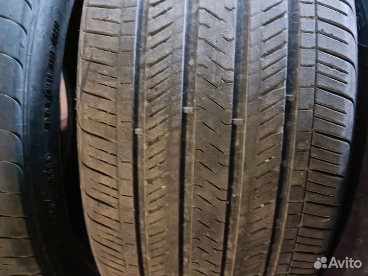 Goodyear Eagle Touring 235/40 R19