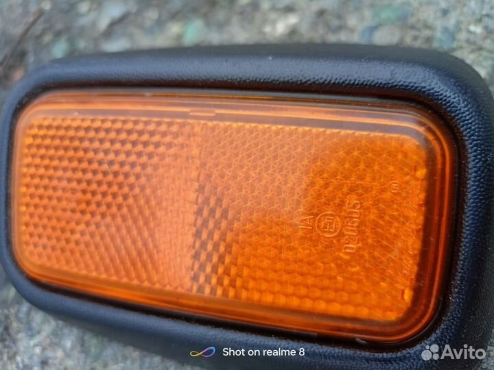 Отражатель в бампер левый Ford Transit