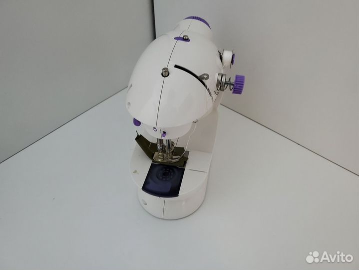 Швейная машина No Name SM-202A