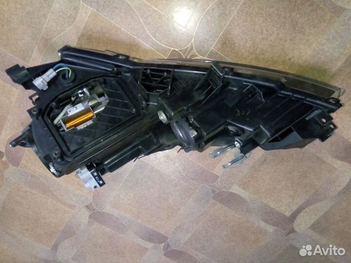 Фара Mazda 6(2) Gh (2010-2013) передняя правая