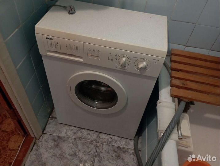 Стиральная машина zanussi FLV504NN б/у