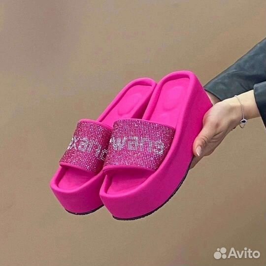 Новые стильные шлепки
