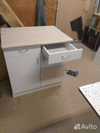 Тумба в наличии