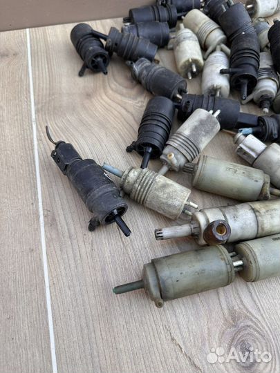 Насос стеклоочистителя w124 w140 w210 w126