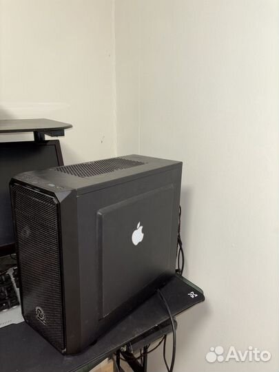 Компьютер с монитором