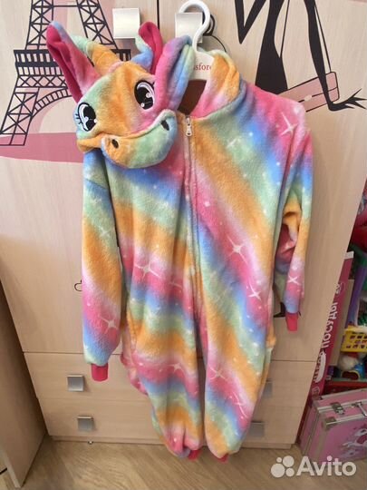 Два пакета вещей для девочки