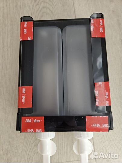 Настенный держатель для дозаторов