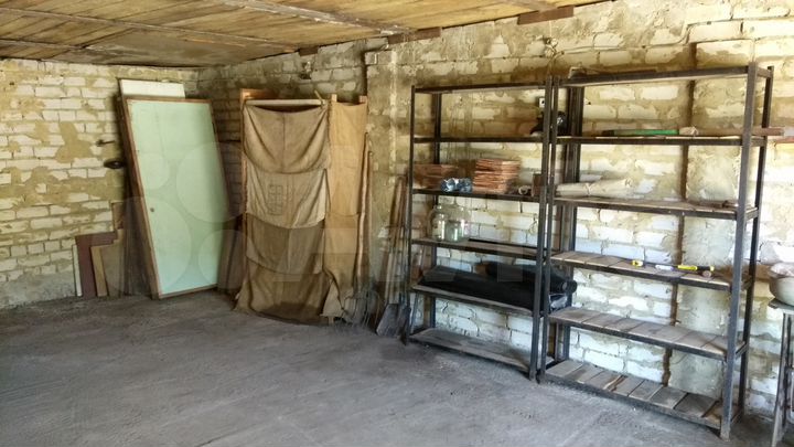 Гараж, > 30 м²