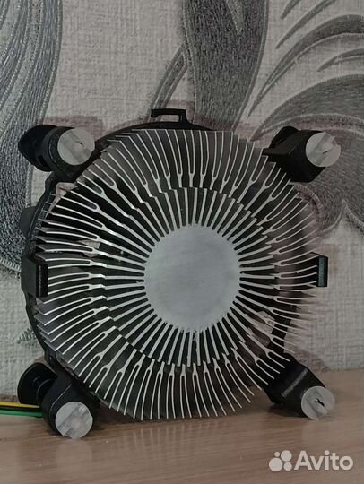Боксовый кулер intel