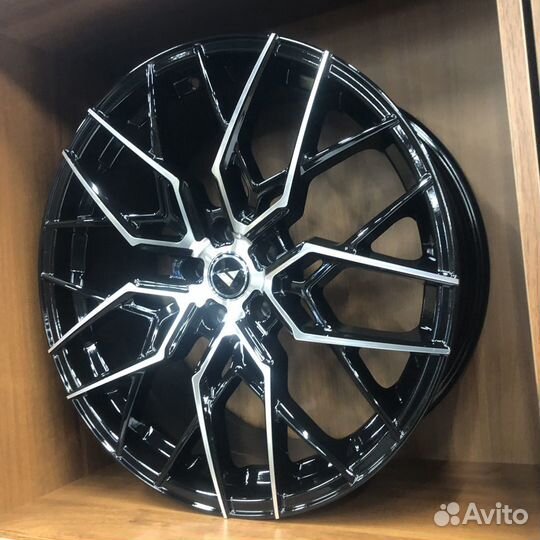 Диски Vorsteiner Design R20 5x112