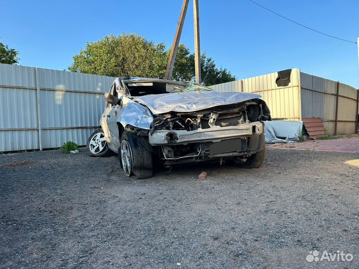 Renault Duster 2.0 МТ, 2018, битый, 67 000 км