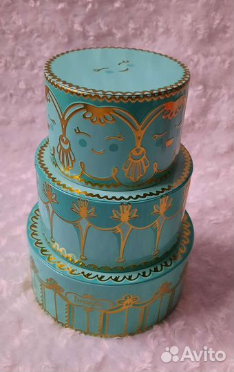 Benefit жестяная коробочка шкатулка