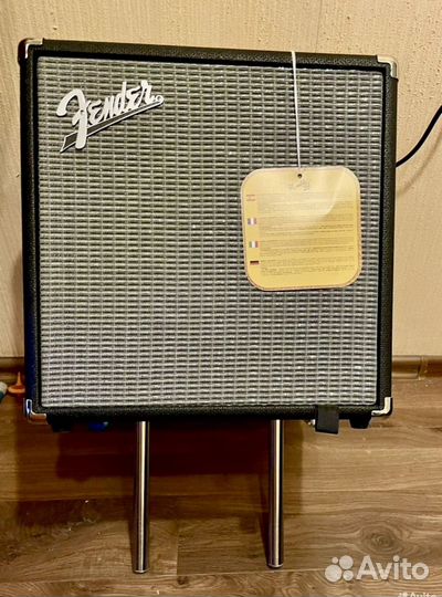 Стойка для комбоусилителя