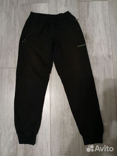 Спортивный костюмна на мальчика 146