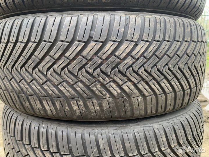 Continental AllSeasonContact 215/50 R18