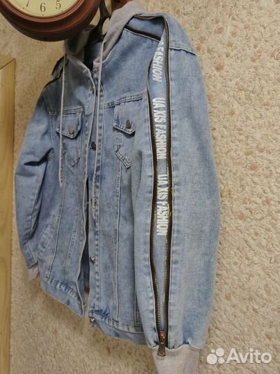 Джинсовая куртка