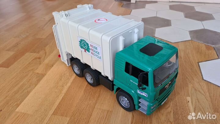Bruder мусоровоз маn