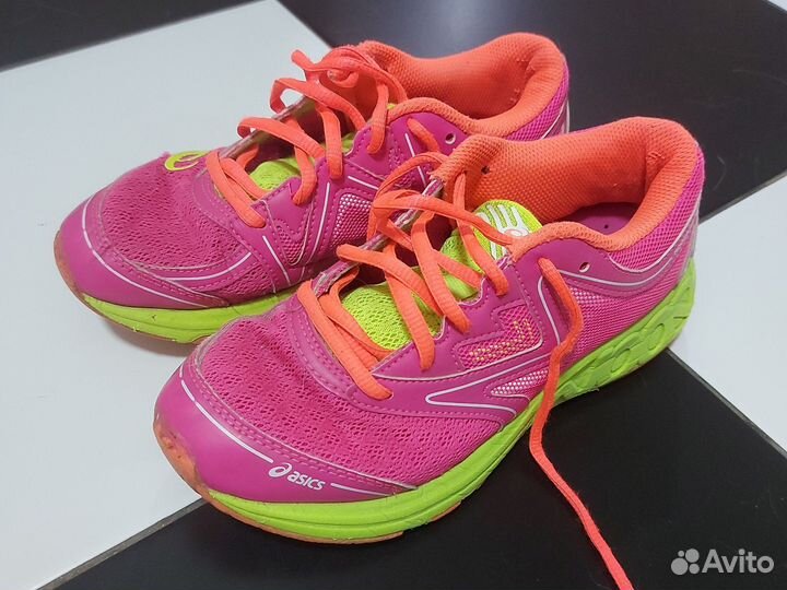 Кроссовки asics