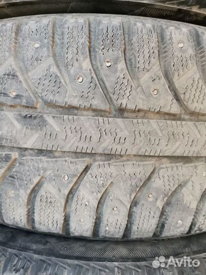 Bridgestone Ice Cruiser 7000 205/55 R16