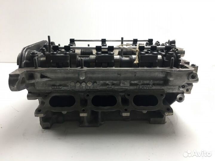 Головка блока цилиндров левая Audi A6 4B2 AGA 1998